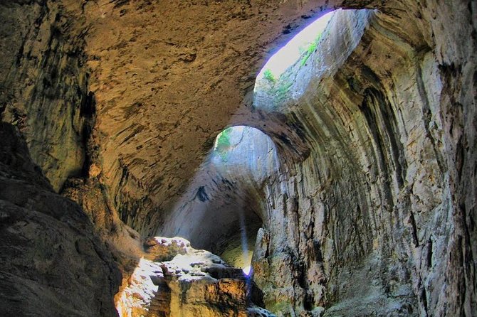 3 Caves tour - Saeva dupka , Eyes of God cave & Devetashka Cave - Saeva Dupka: a compact cave with five galleries