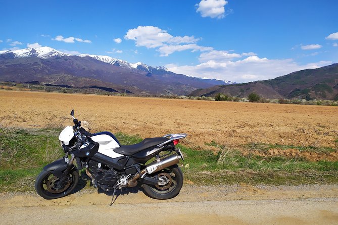 5 Days Guided Motorcycle Tour Wine, Nature and Traditions - Why this route works so well on two wheels