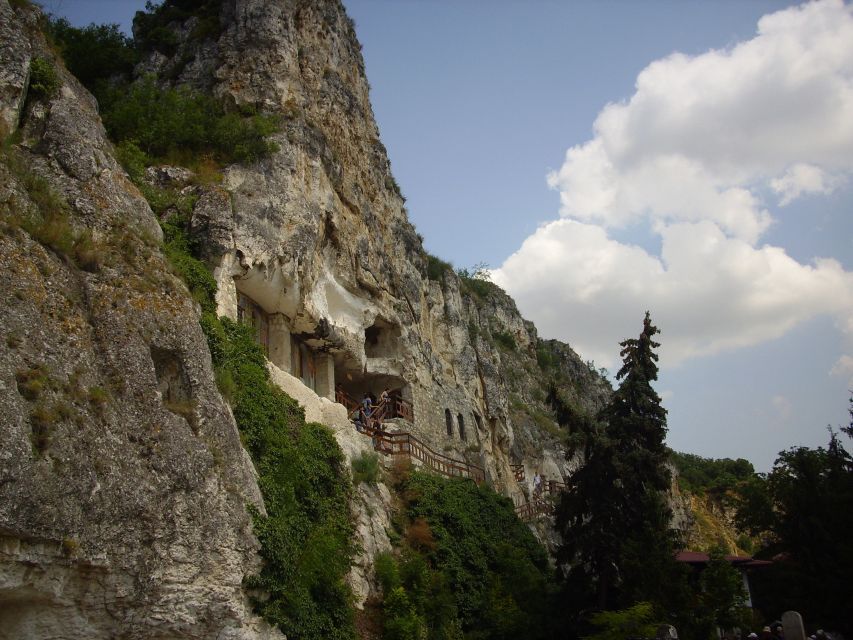 Day Trip to Bulgaria and Veliko Tarnovo from Bucharest - A long road to Bulgaria from central Bucharest