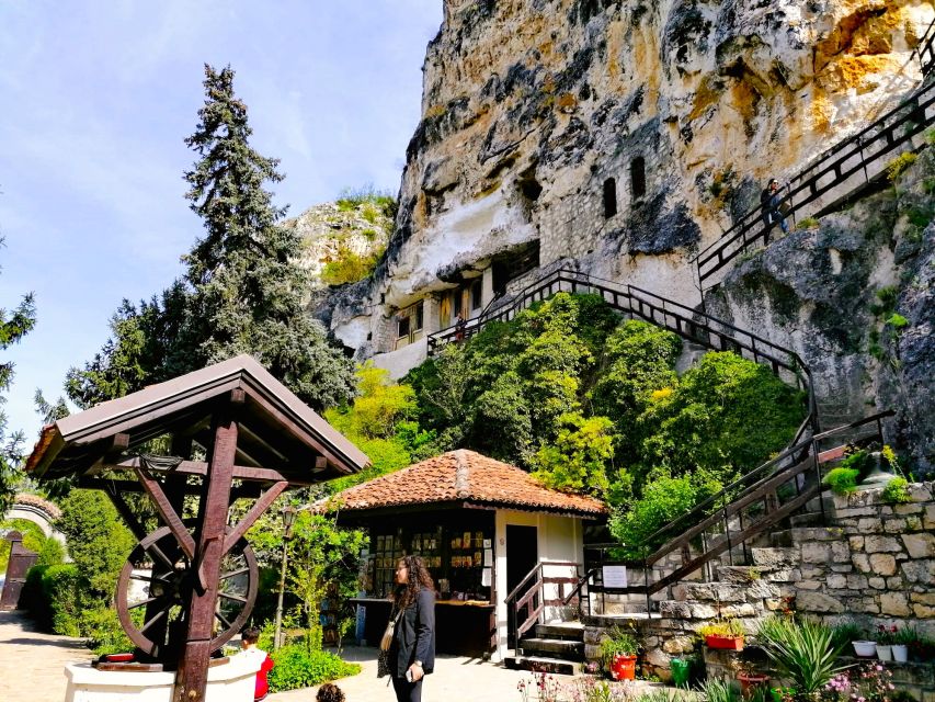 From Bucharest: Day Trip to Medieval Marvels of Bulgaria - The return through Ruse Province