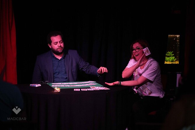 Magic Shows in English at Sofia - How the show compares with a normal bar night