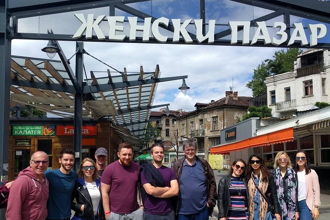 Market Food Tour - Antique finds at the city-center flea market