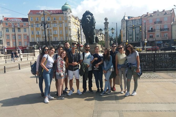 Market Food Tour - Lions’ Bridge and the walk between tastes