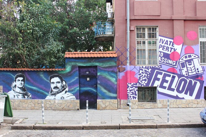 Private 2 Hours Sofia Street Art and Graffiti Tour - Why the old center setting works