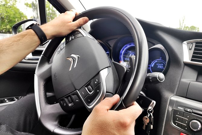 Private One-way Transfer Bourgas Airport to Hotel or vice versa - A 20-minute ride that saves you the airport hassle
