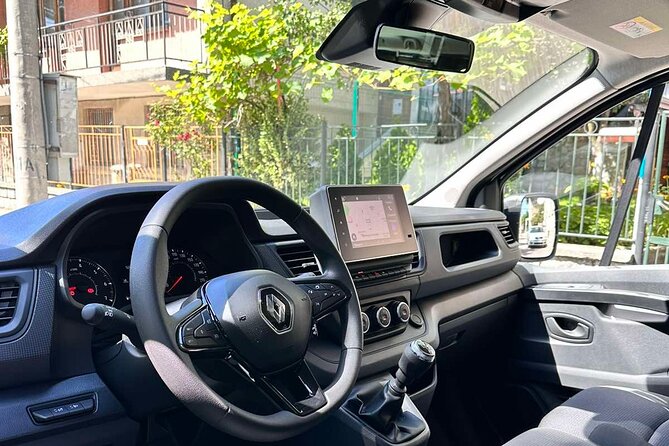 PRIVATE return transfer from Sofia to Bansko - Drivers, vehicles, and the human side of the service