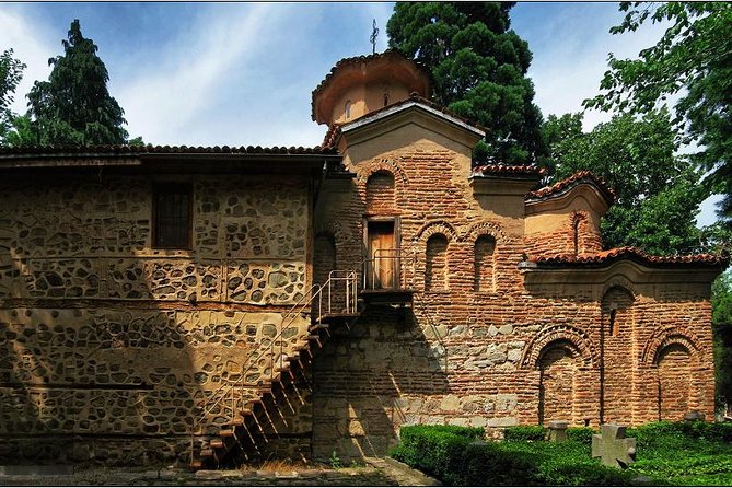 Rila Monastery Private Tour - Leaving Sofia in a private vehicle