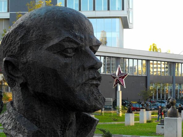 Self-guided Tour in the Museum of Socialist Art - Key points at a glance