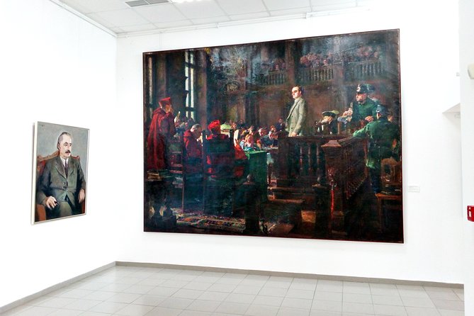 Self-guided Tour in the Museum of Socialist Art - Practical tips before you go