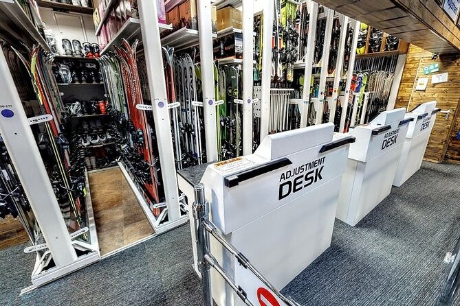 Ski and Snowboard equipment rental in Bansko - Choosing among nearly 1,000 sets