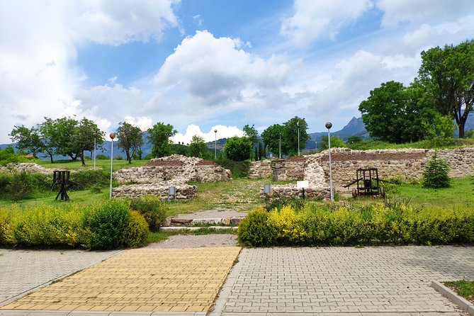Skip the Line: Medieval Tuida Fortress tours - Medieval dress, archery, and games