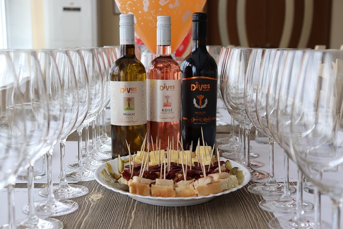 Special History And Wine Tour including Wine Tasting - Key points at a glance