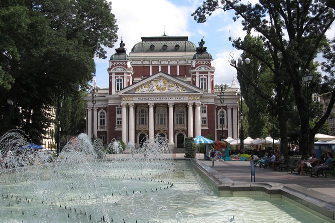 Tour de Sofia - The Russian Church and Ivan Vazov National Theater