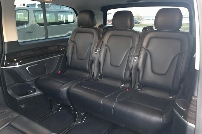 Transfer Plovdiv to Sofia airport/city with a car 3+1 - Accessibility, service animals, and group comfort