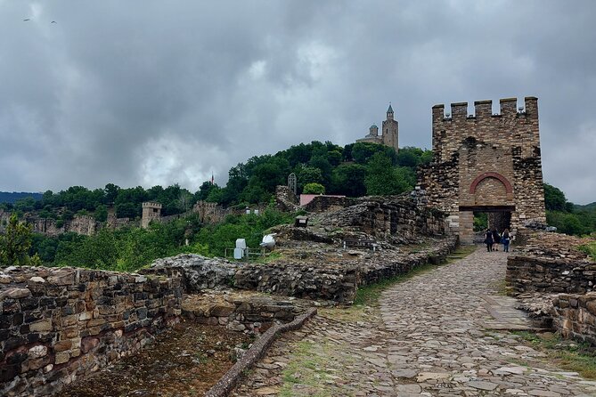Veliko Tarnovo and Arbanasi day tour from Sofia with pickup - Reaching the top of Tsarevets Fortress